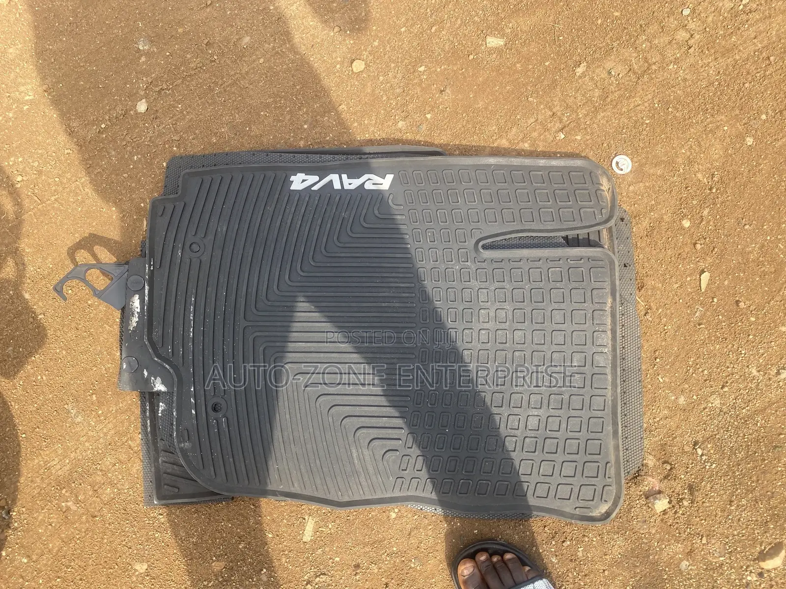 Toyota Rav4 Floor Mats Set