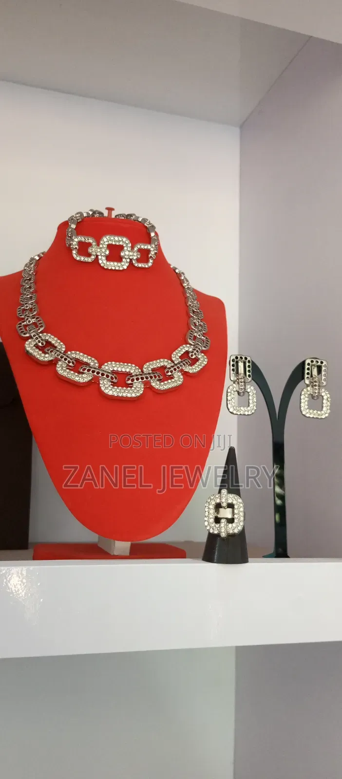 Silver Jewelry Set for Ladies