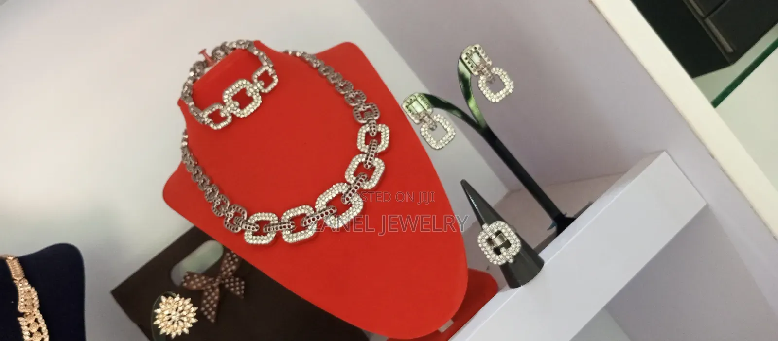 Silver Jewelry Set for Ladies
