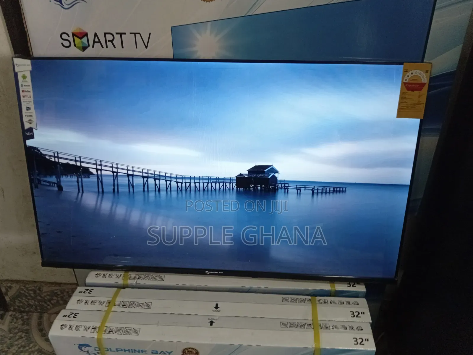 Dolphine Bay 43-Inch Smart Tv Crossfade Dolphine Bay 43-Inch Smart Tv