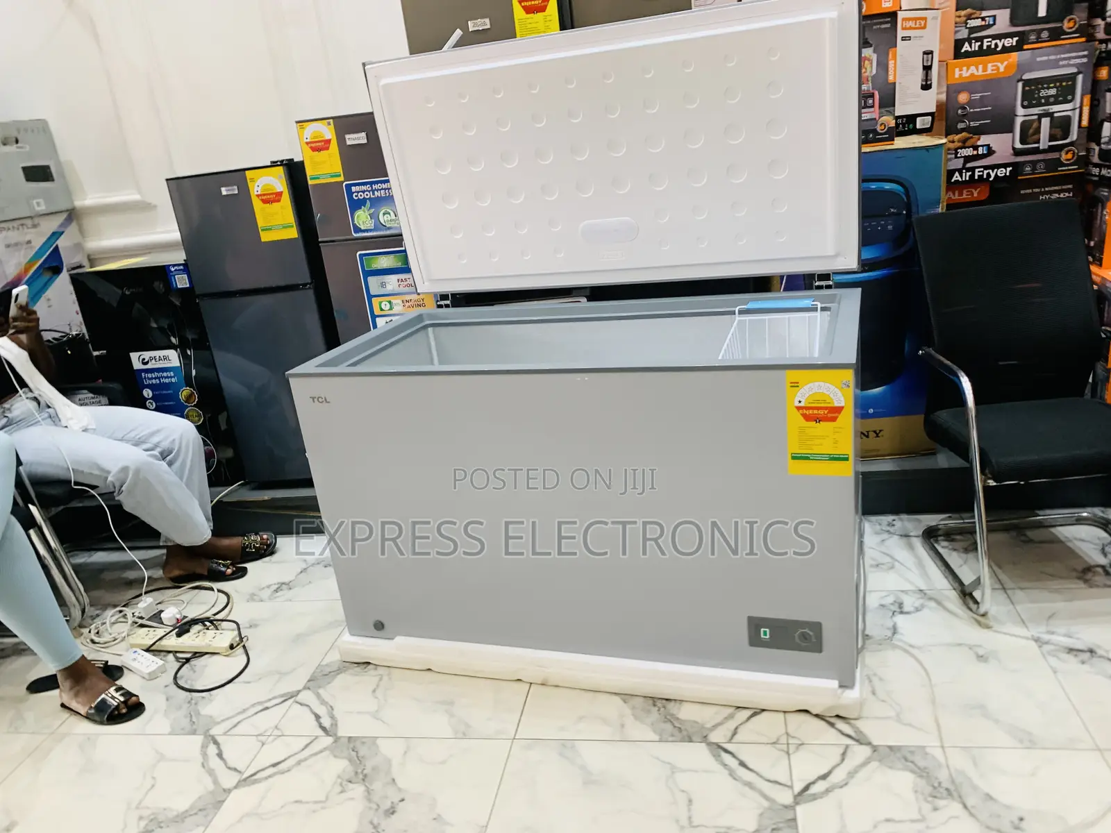 High Quality Chest Freezer Single Door 380l TCL