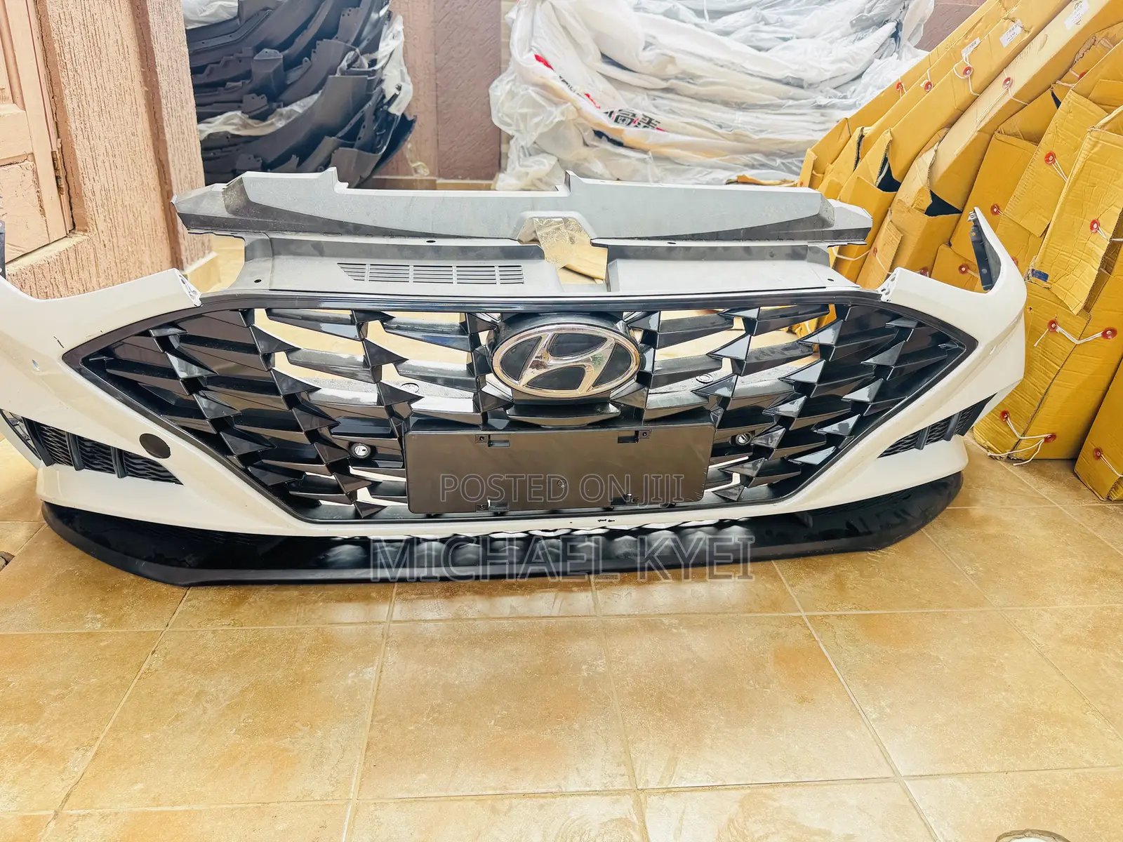Hyundai Elantra 24 - 25 Compete Front Bumper