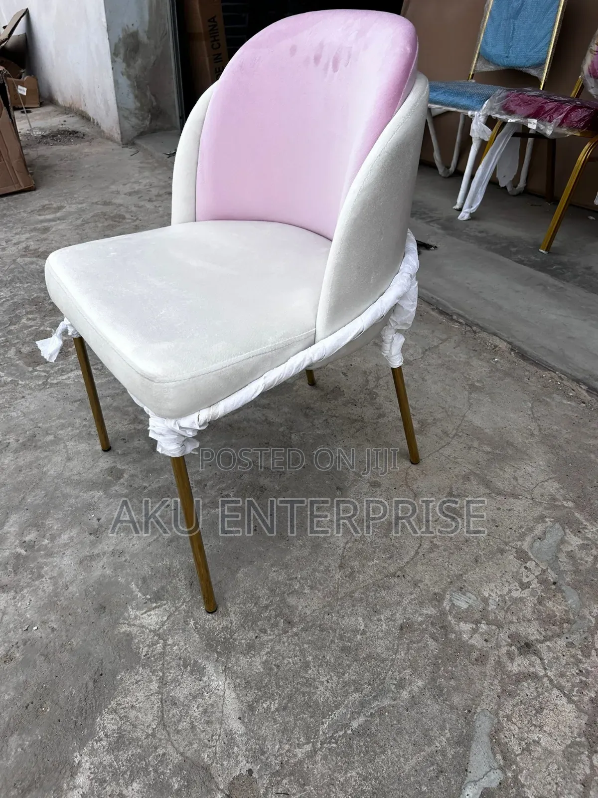 Luxury Dinning Restaurant Bar Saloon and Studio Velvet Chairs