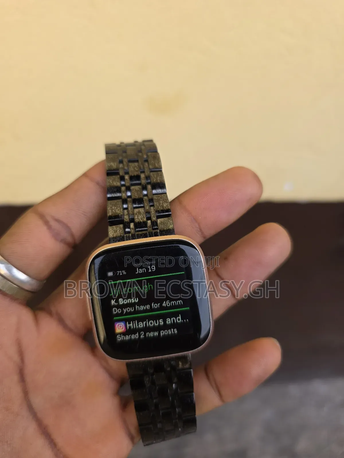Fitbit Versa 2