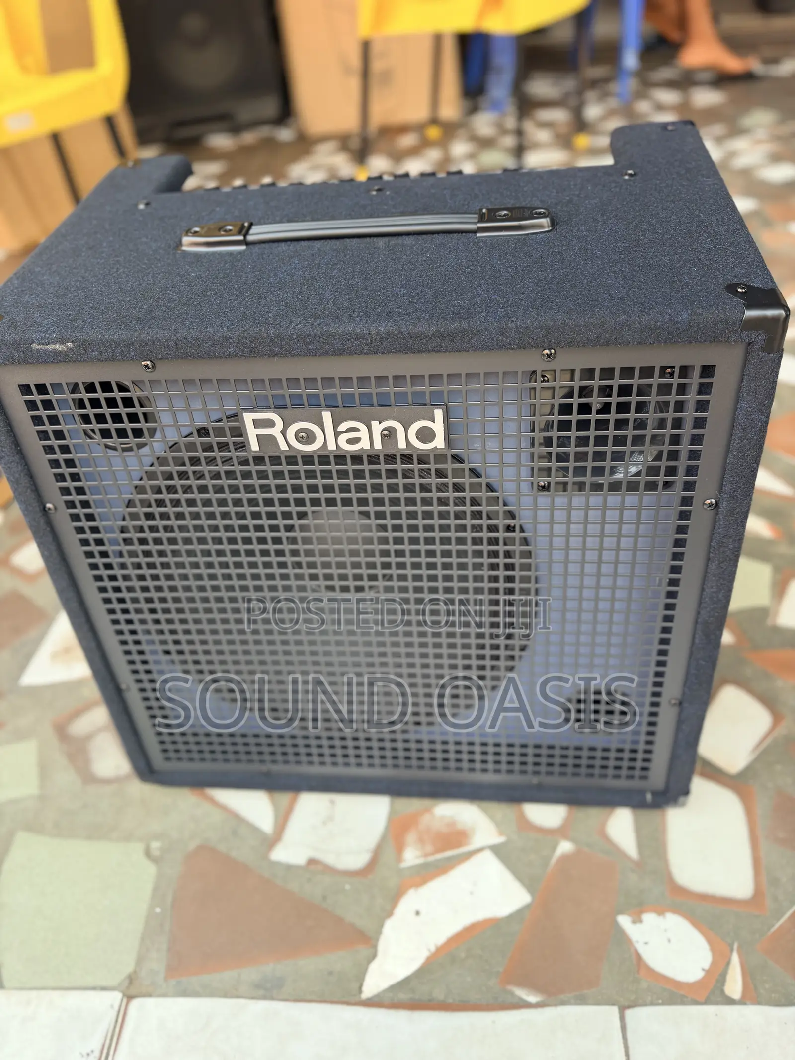 Roland Kc-600 - 200-watt 15-inch Keyboard Amplifier
