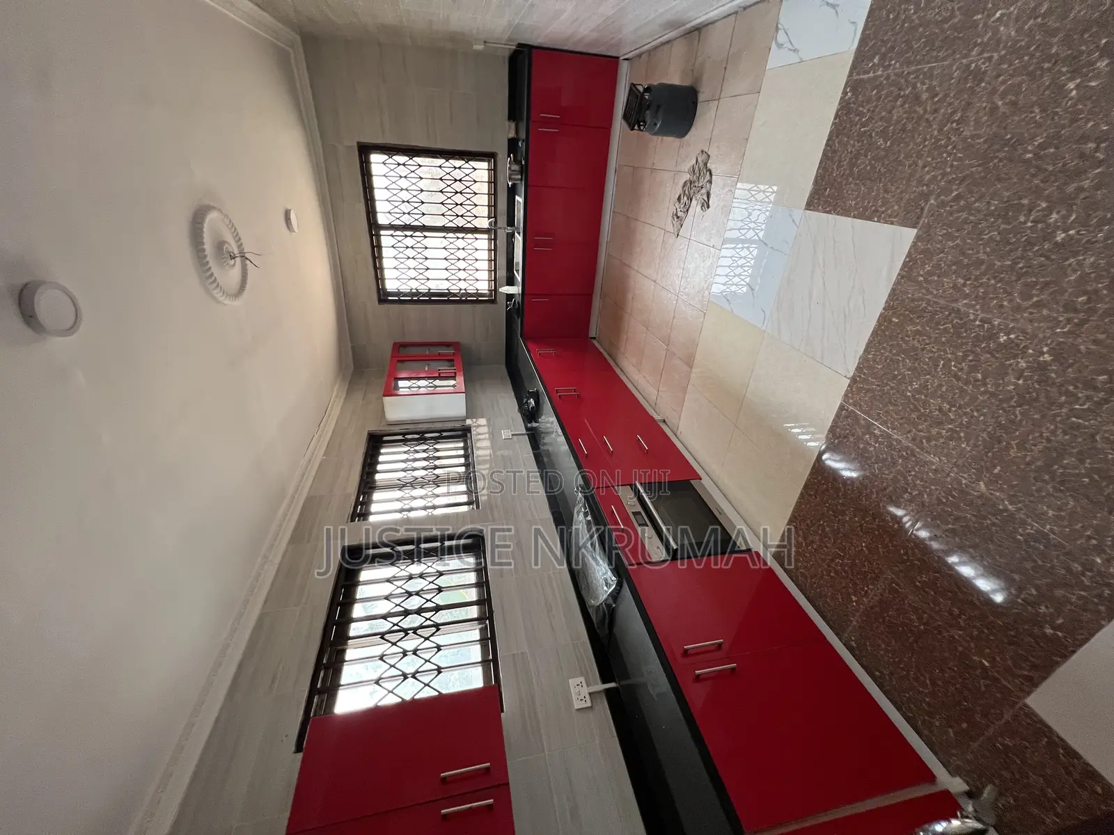 3bdrm Apartment in Mr Justice Estate, Kasoa for rent