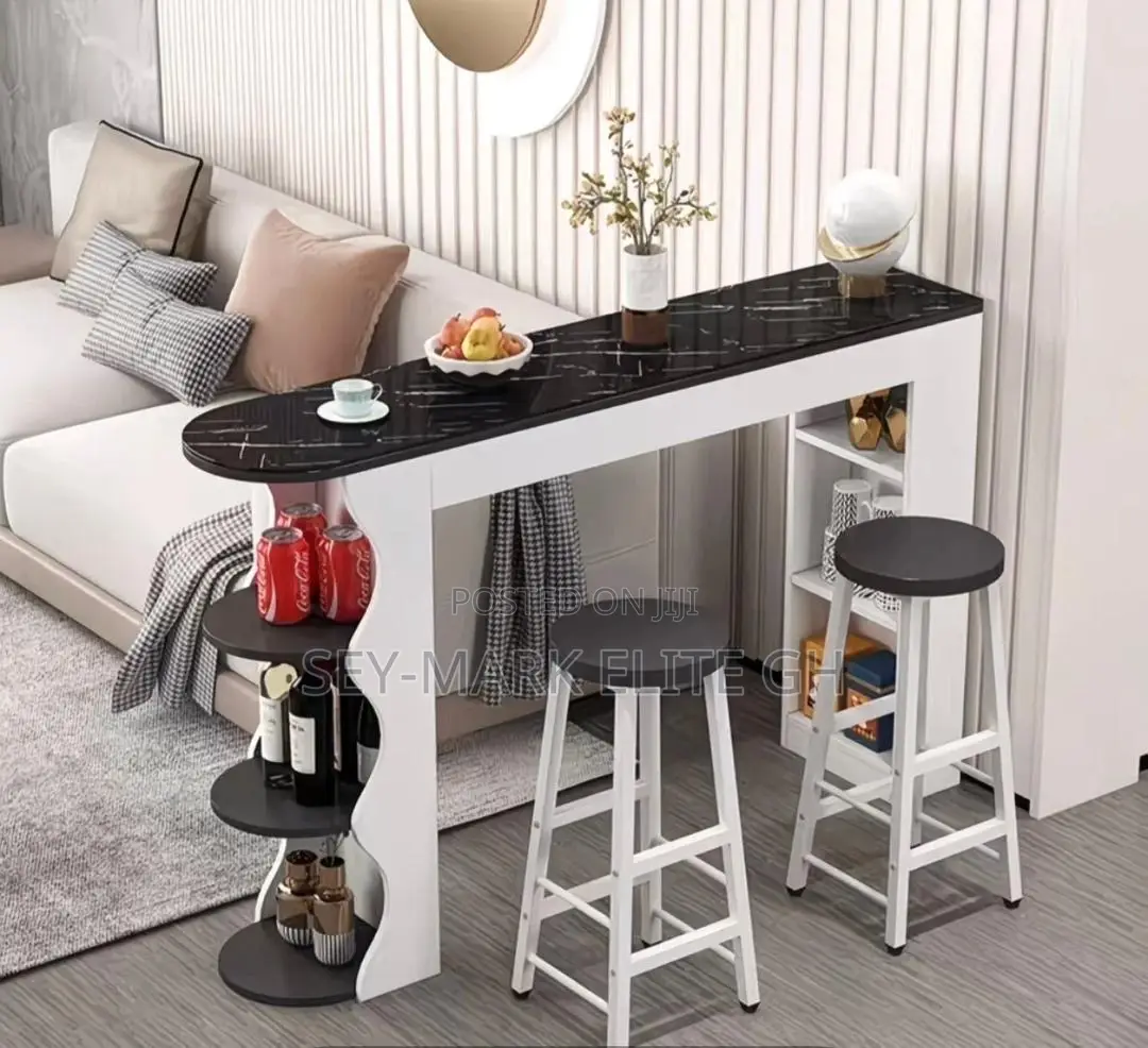 Classy High Bar Counter With Chairs