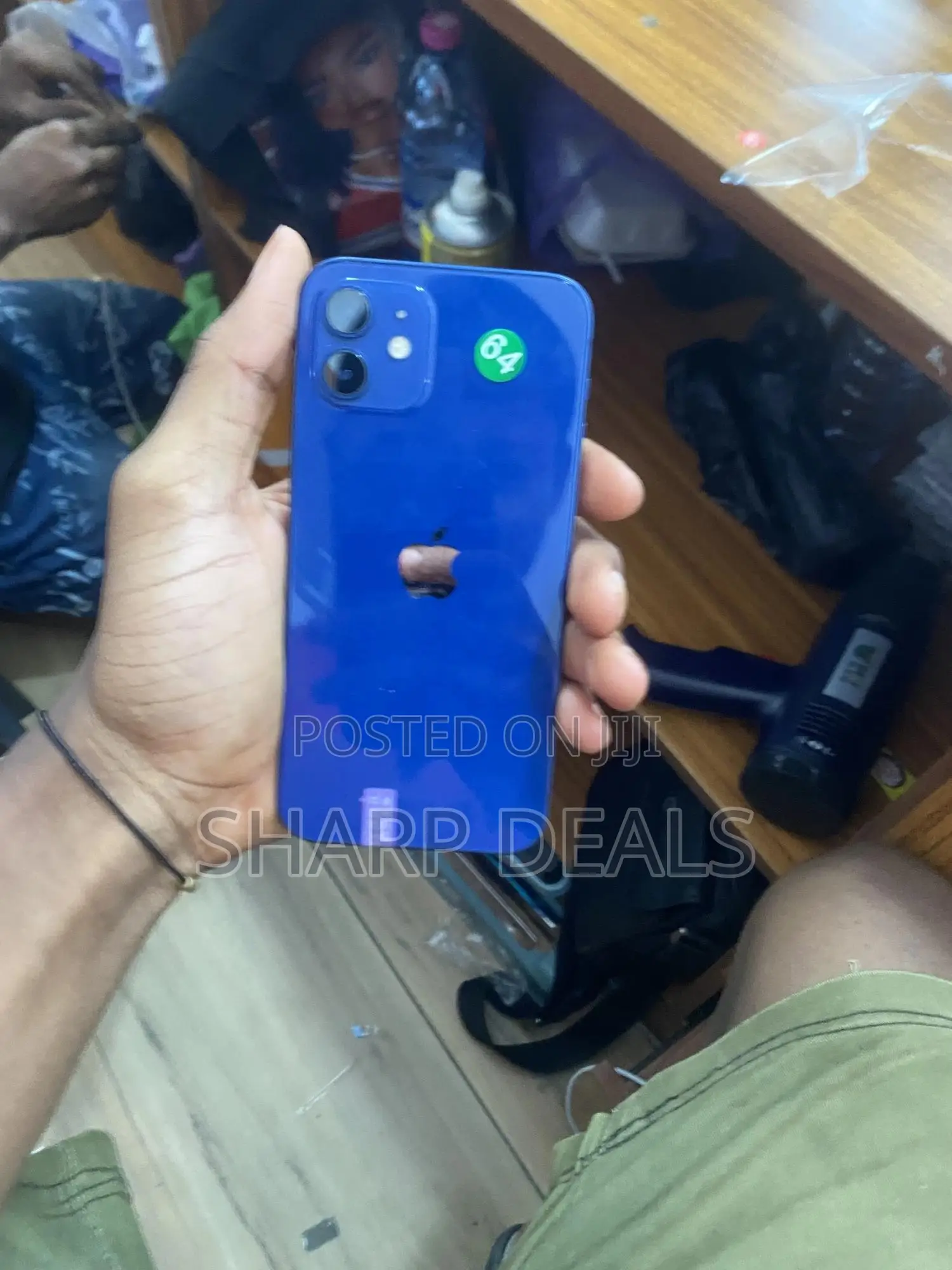 New Apple iPhone 12 64 GB Blue