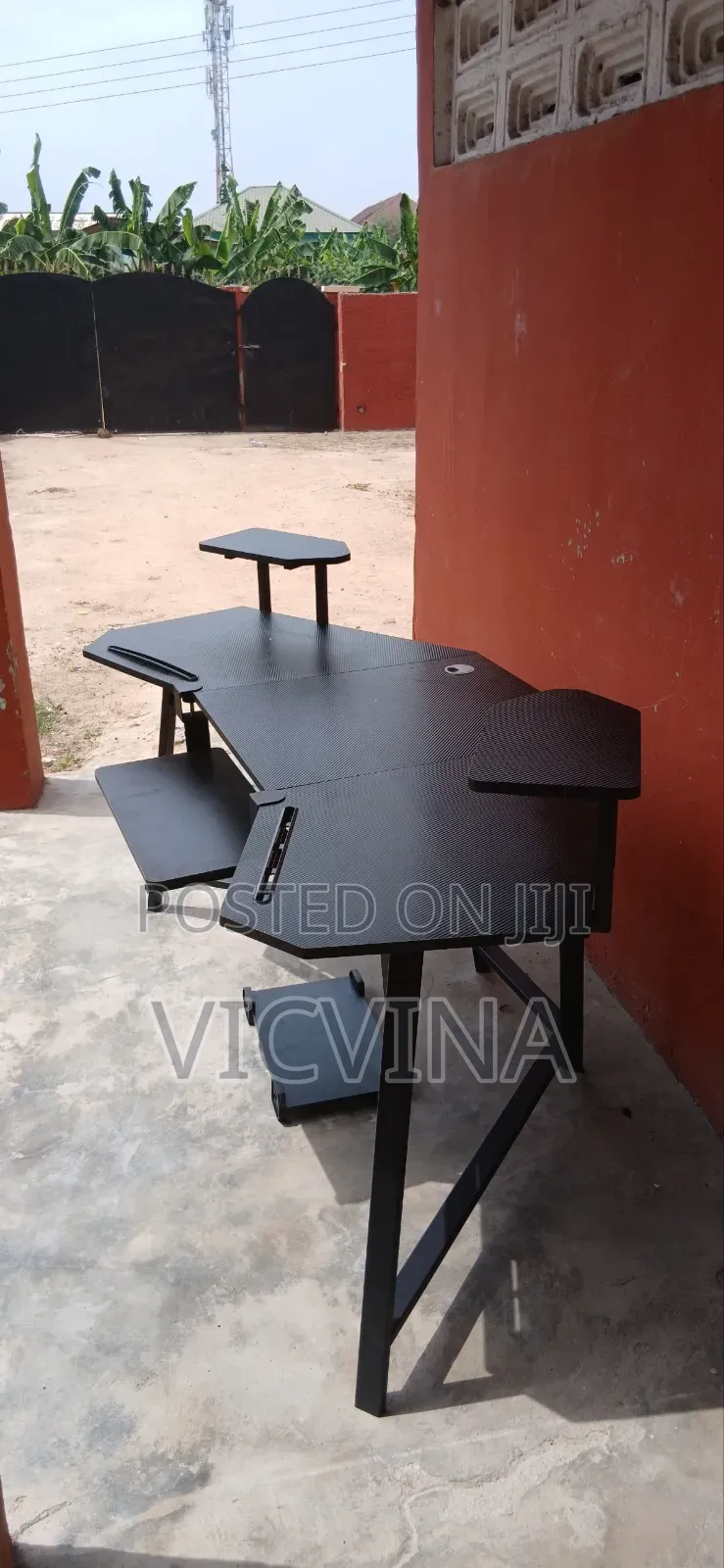 Large Wing Laptop Table