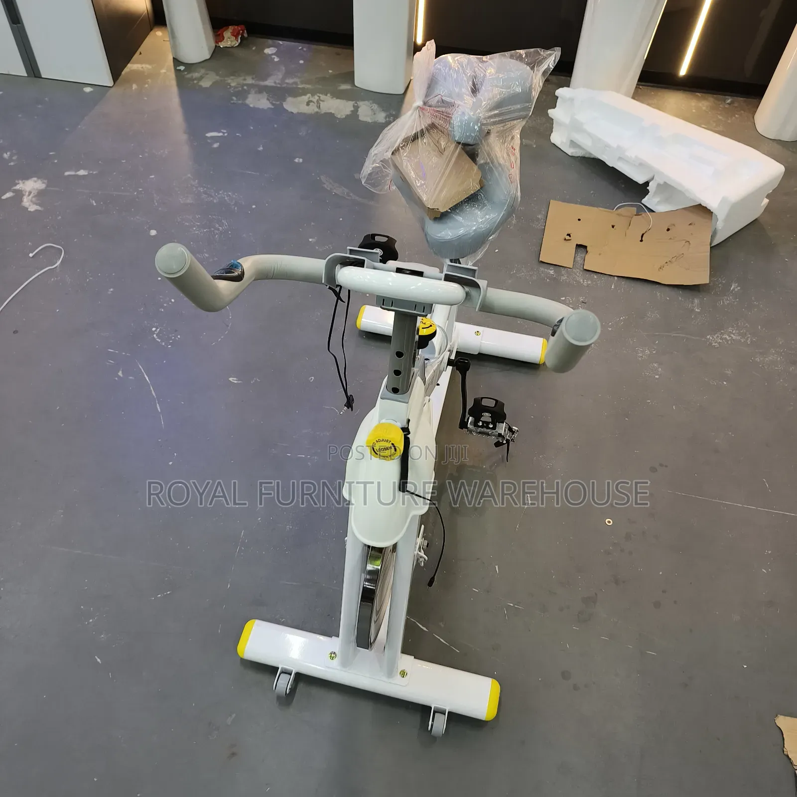 White Indoor Cycling Exercise Bike