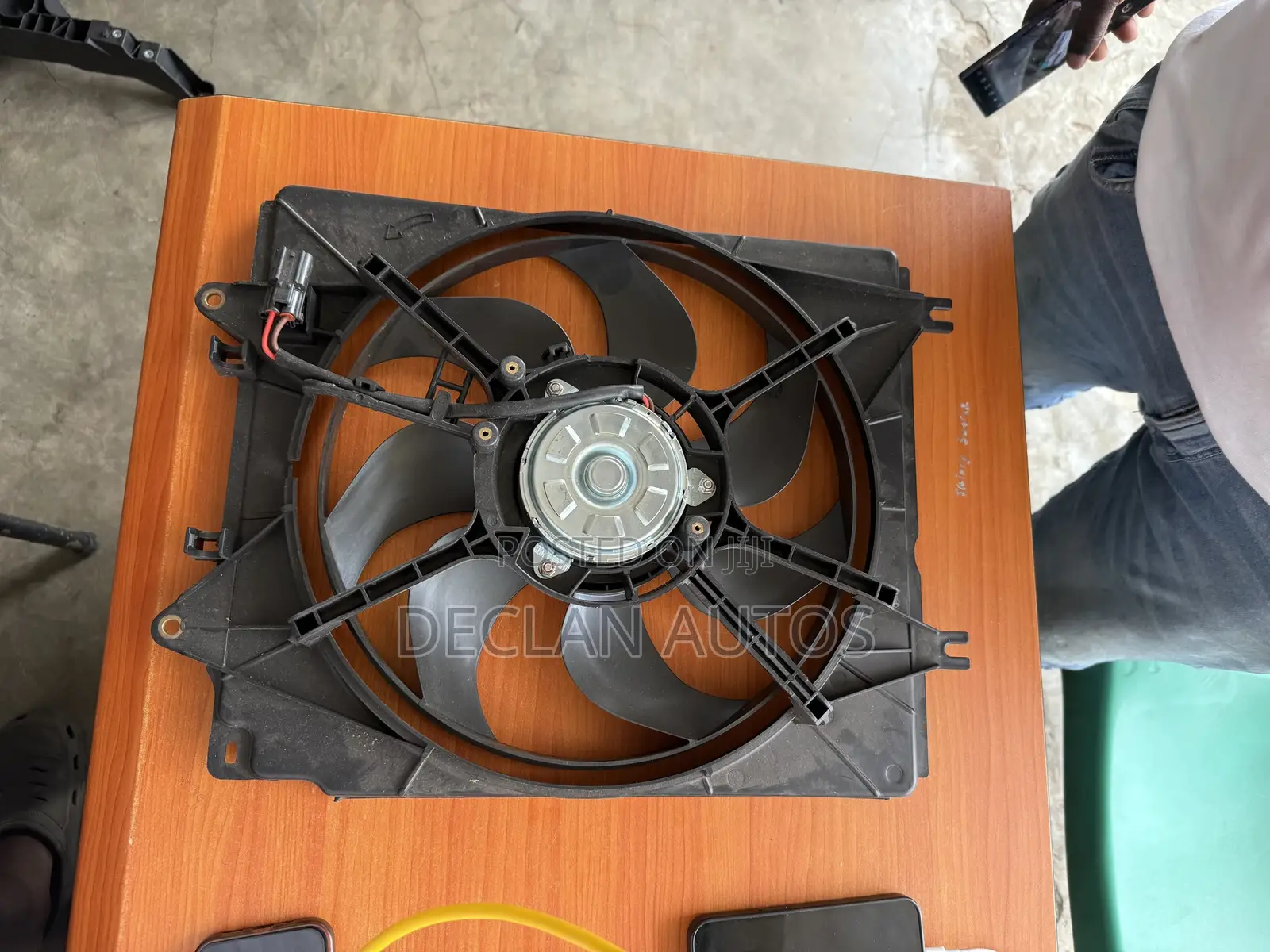Radiator A/C Condenser Cooling Fan Assembly For 2022 Cr-v 2022
