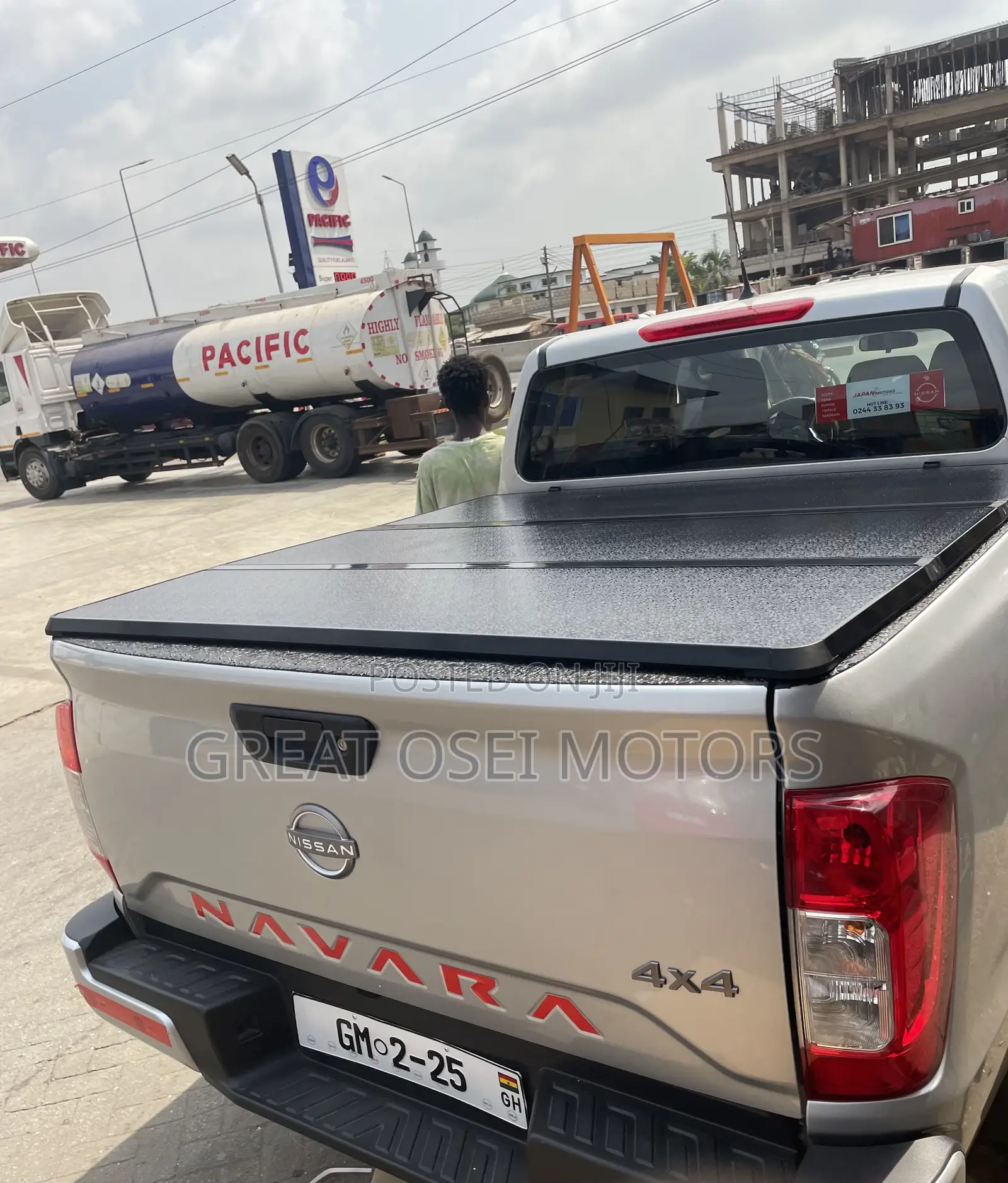 Bucket Cover (Hard Type) Tri Fold for Nissan Navara