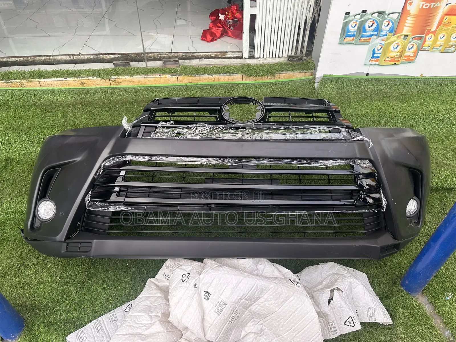 2017 -19 Toyota Highlander Front Bumper
