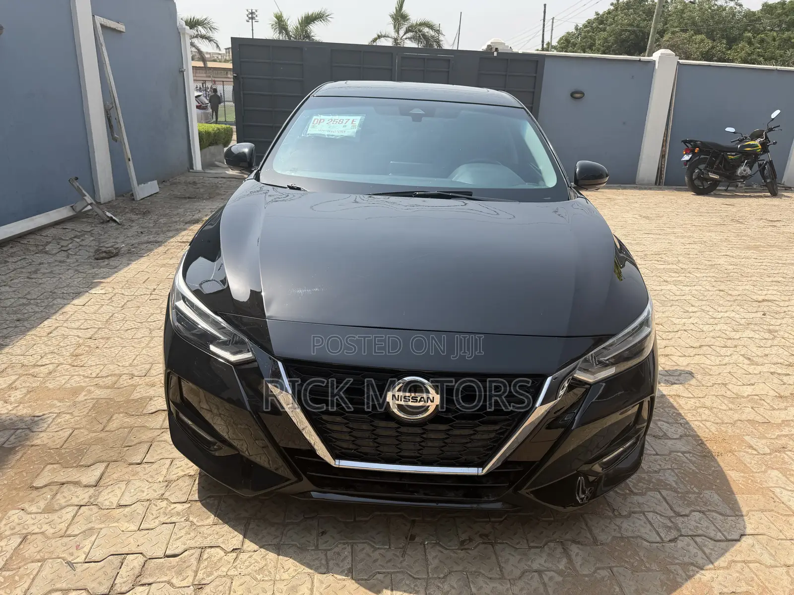 Nissan Sentra SR 2021 Black