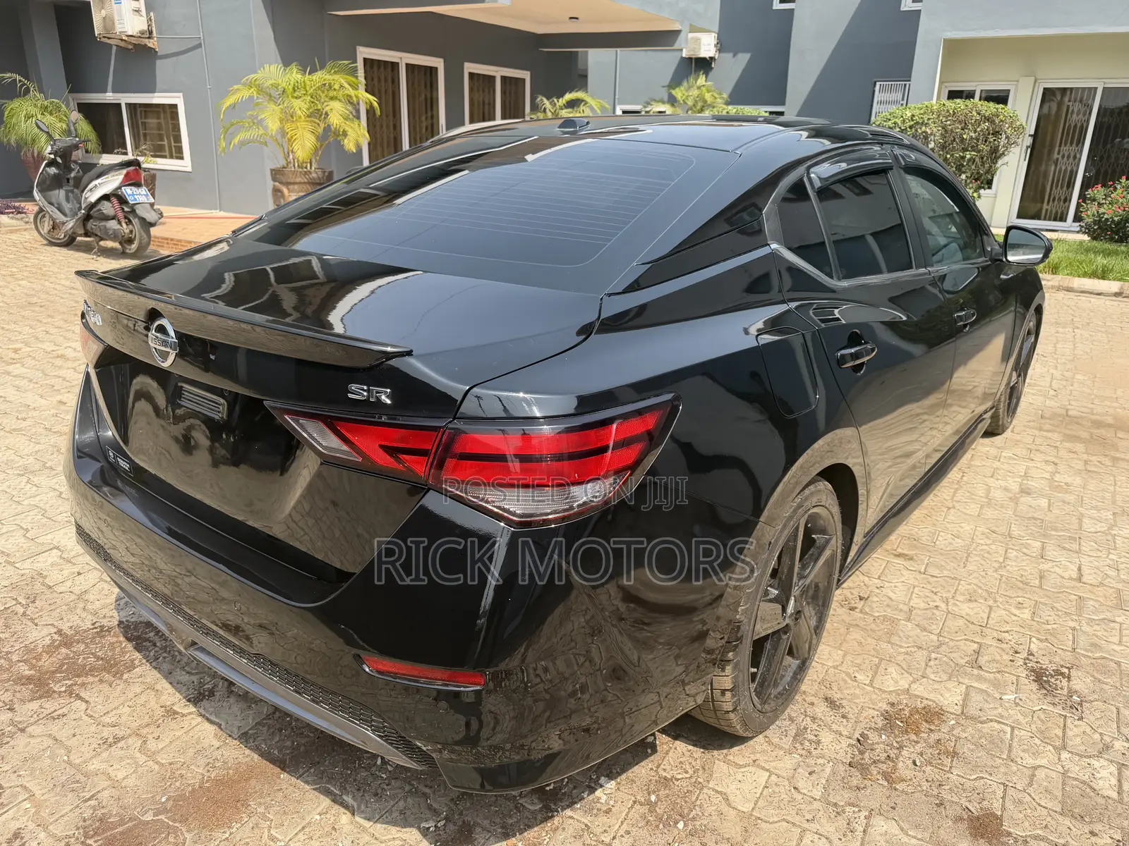 Nissan Sentra SR 2021 Black