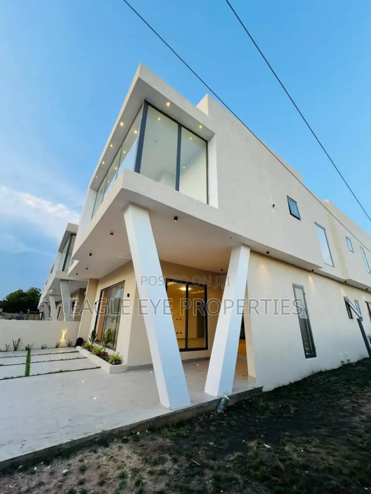 4bdrm House in School Junction for sale