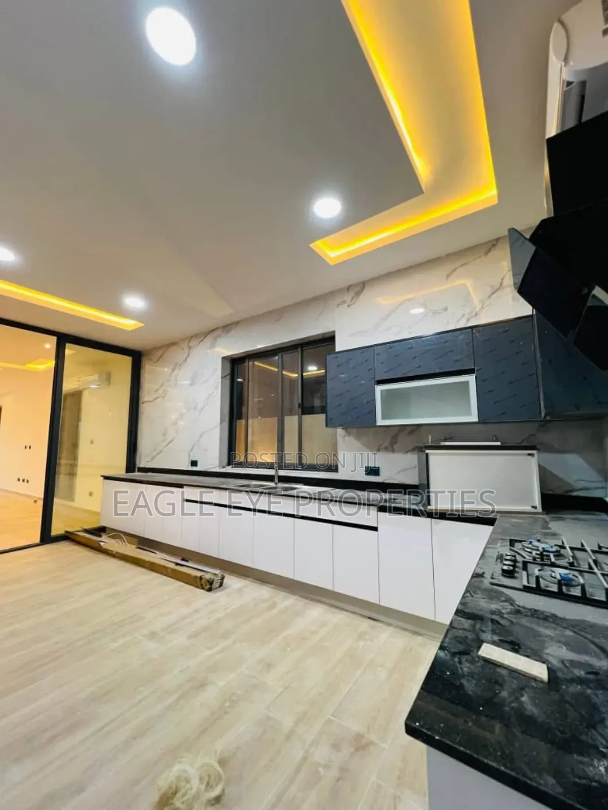 4bdrm House in School Junction for sale