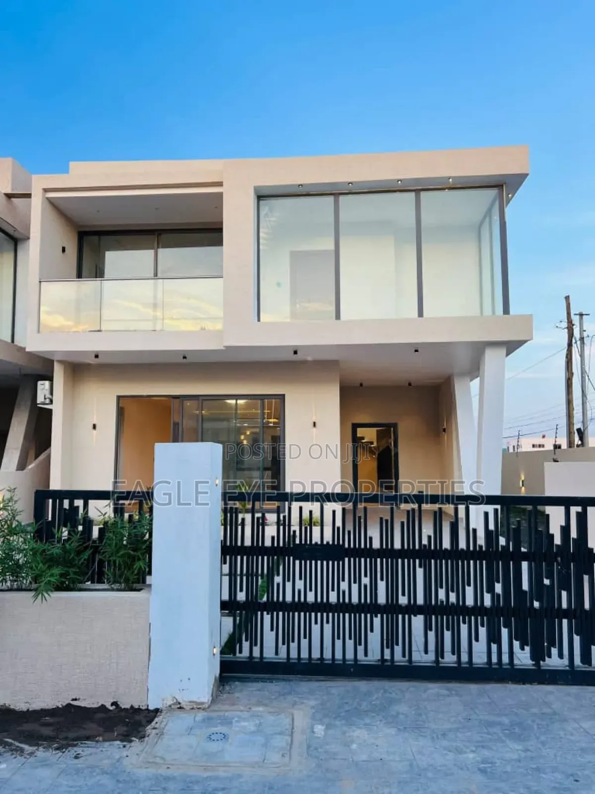 4bdrm House in School Junction for sale