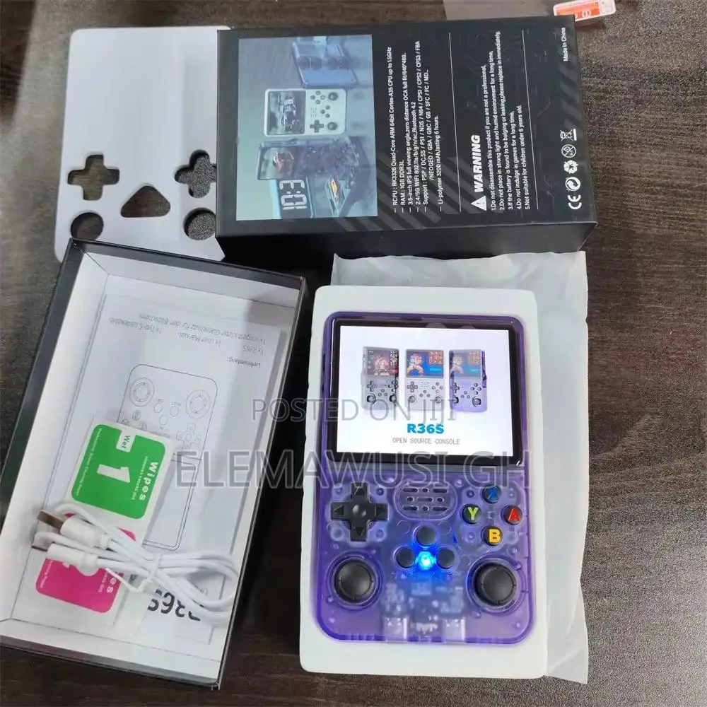 R36s Retro Handheld Game Console