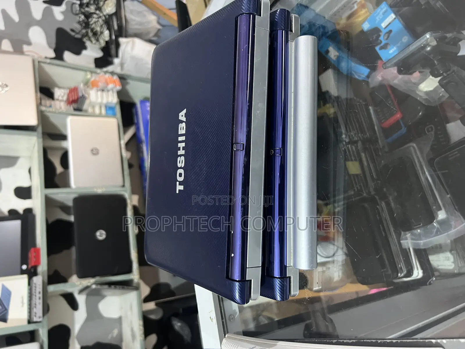 Laptop Toshiba 2GB Intel Atom HDD 160GB