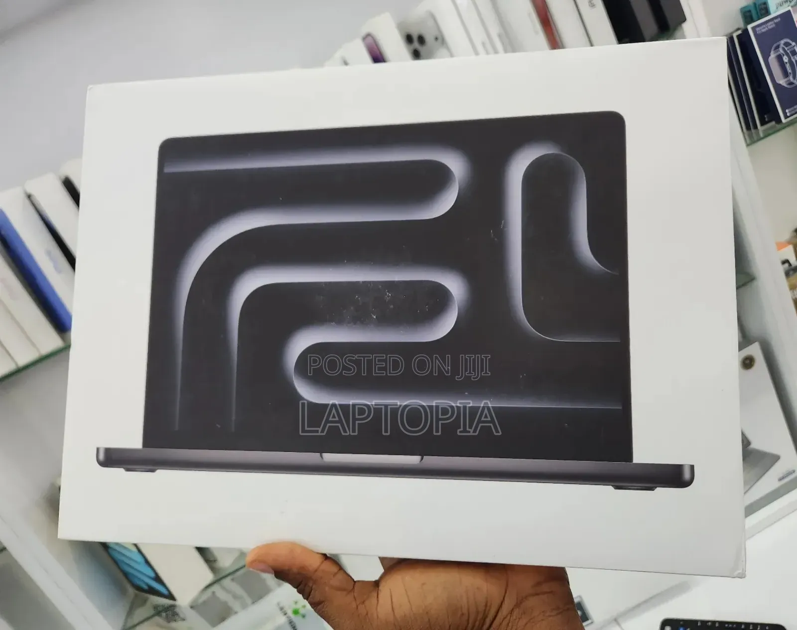 New Laptop Apple MacBook Pro 2025 M5 24GB Apple M5 SSD 1T