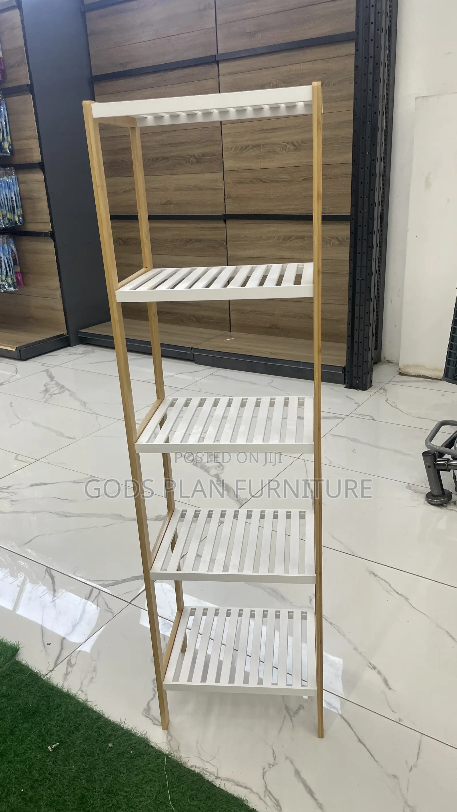 Commodity Shelf