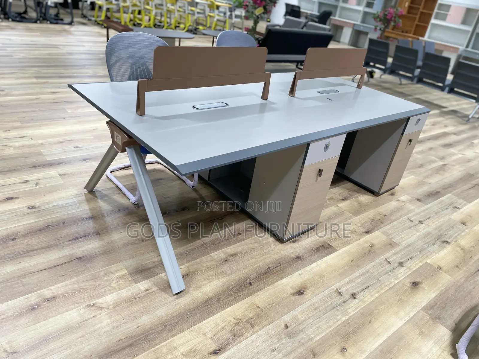 4 Seater Workstation