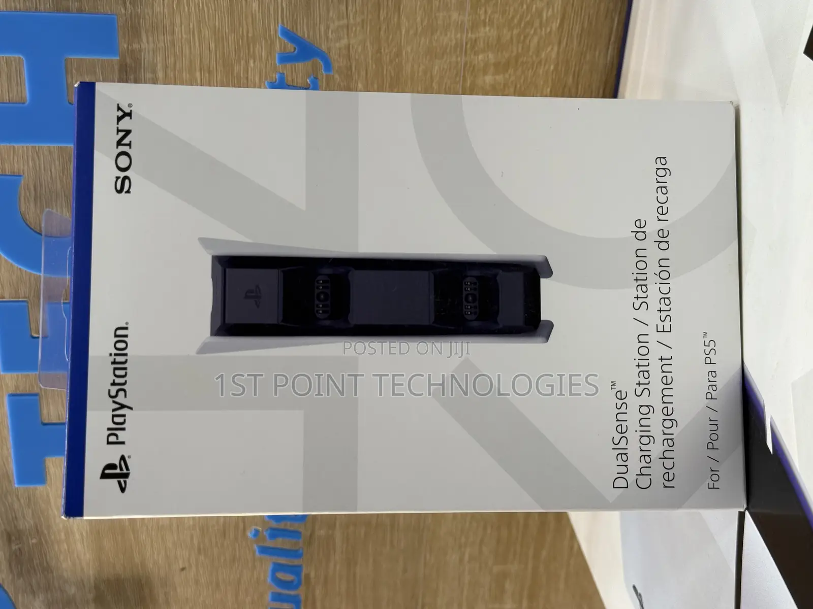 Dual Sense Charging Station