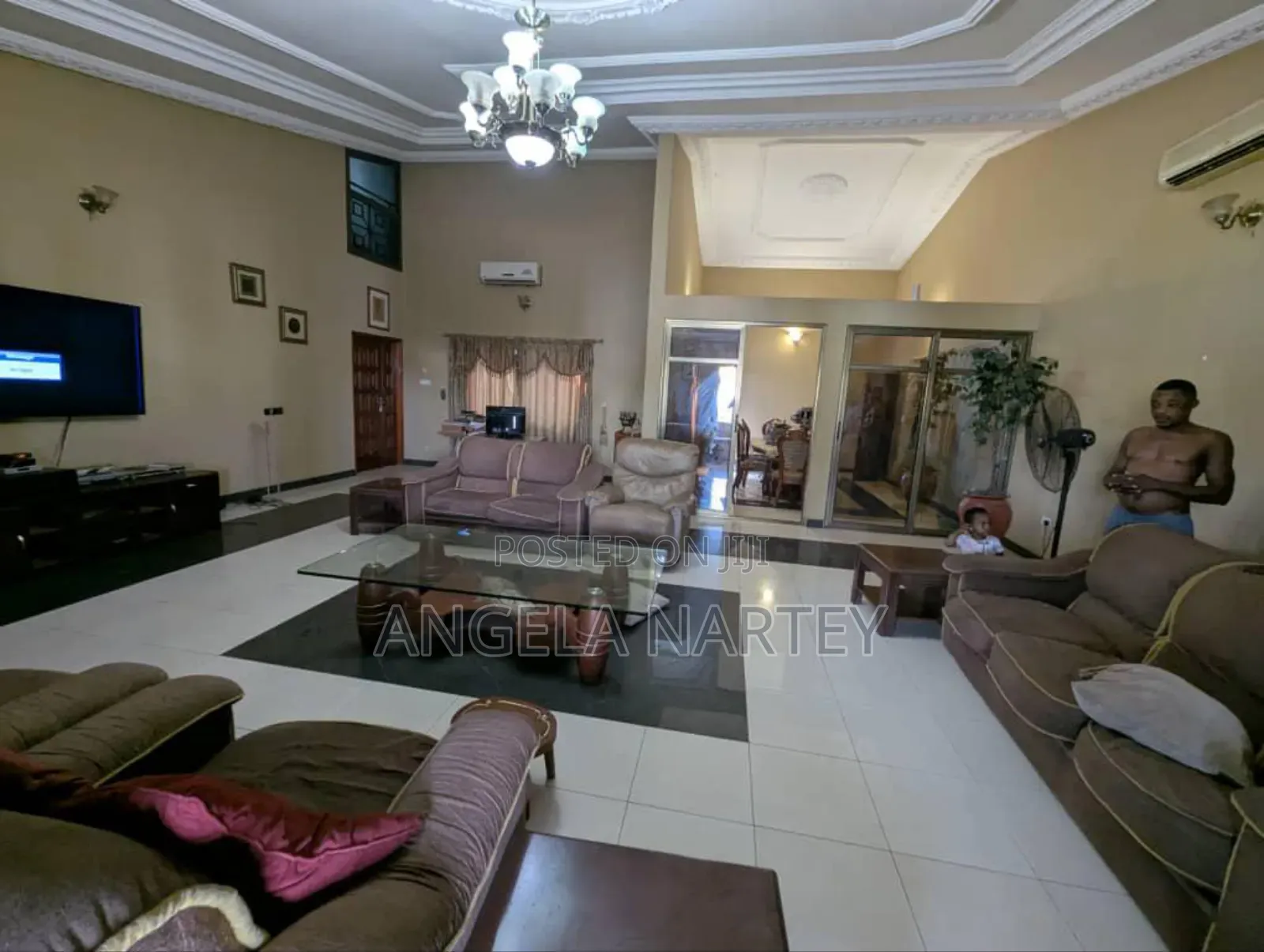 8bdrm House in Tantra Hills for sale