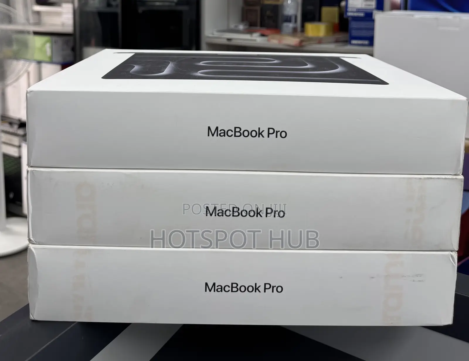 New Laptop Apple MacBook Pro 2025 M5 16GB Apple M5 SSD 1T