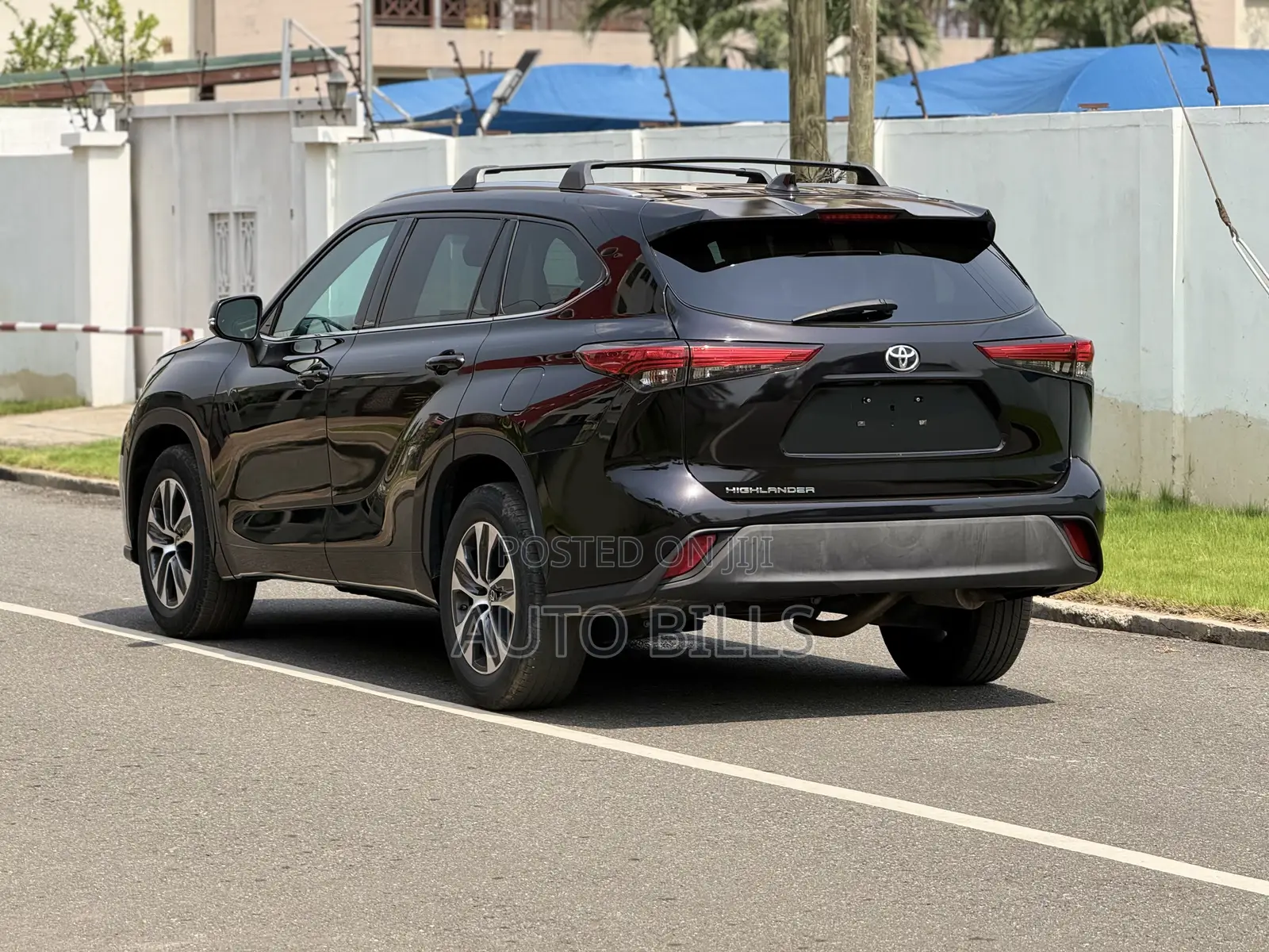 Toyota Highlander Limited 2021 Black