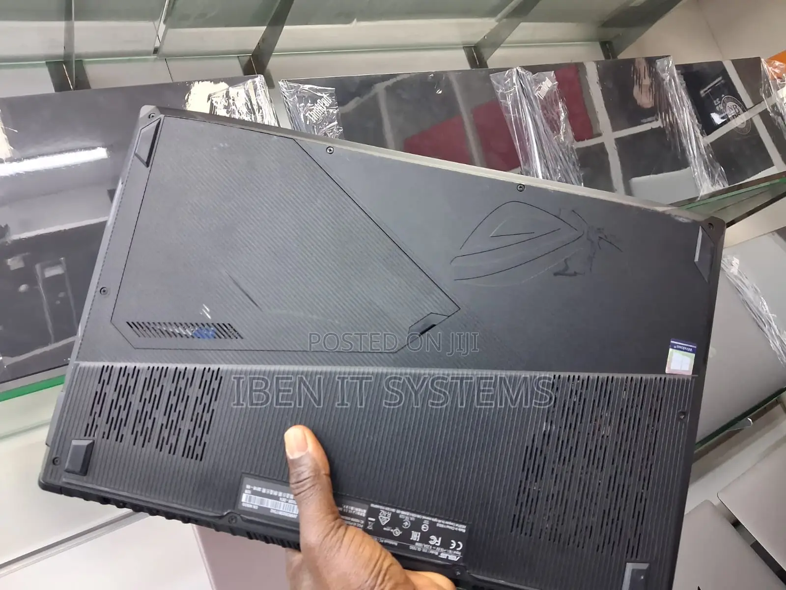 Laptop Asus ROG Strix G17 16GB Intel Core i7 SSD 1T