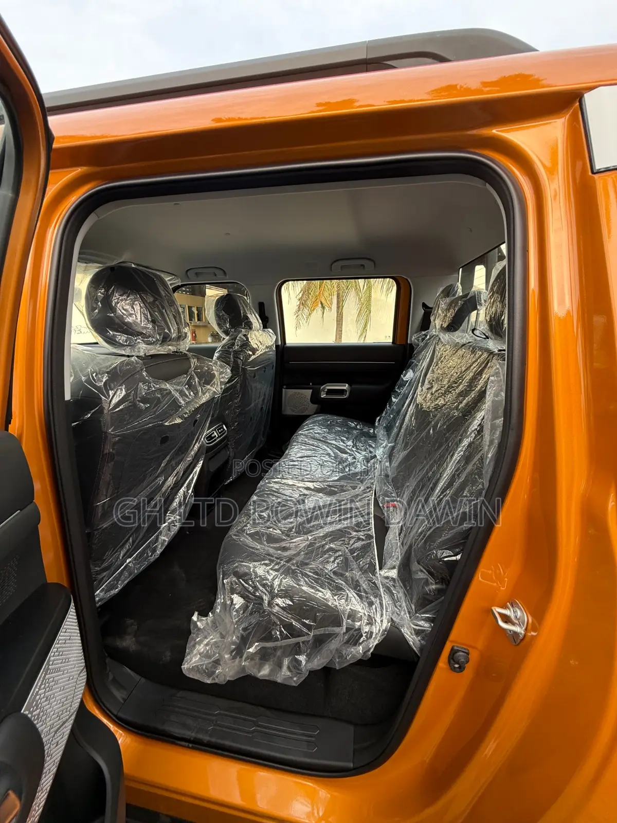 New Nissan Pick-Up 2025 Gold