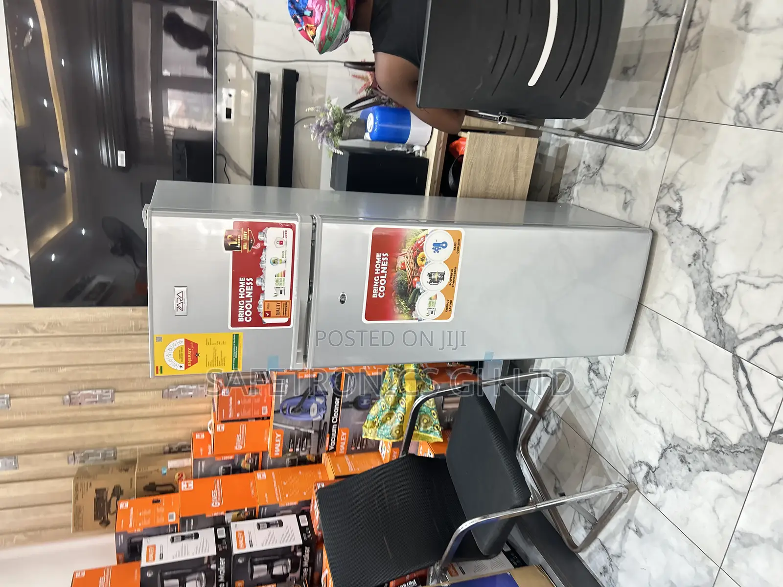 High Elegant Design 2 Doors Grey Top Mount 166 Liters Zara-24f Fridge