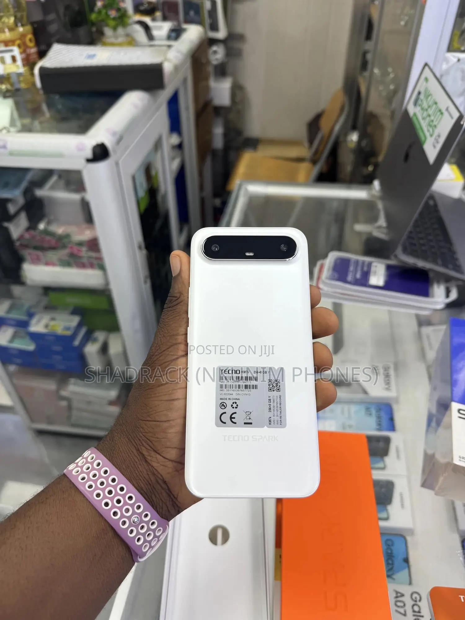 New Tecno Spark Slim 256 GB Silver