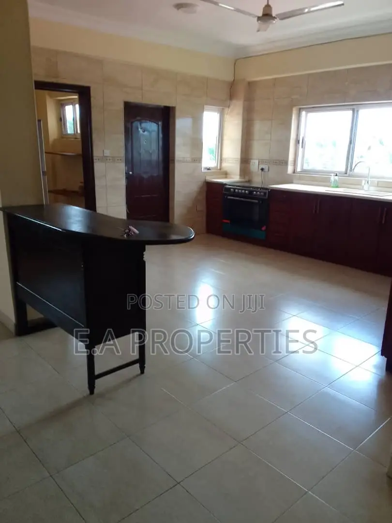 3bdrm Apartment in E A Properties, Papaye for rent