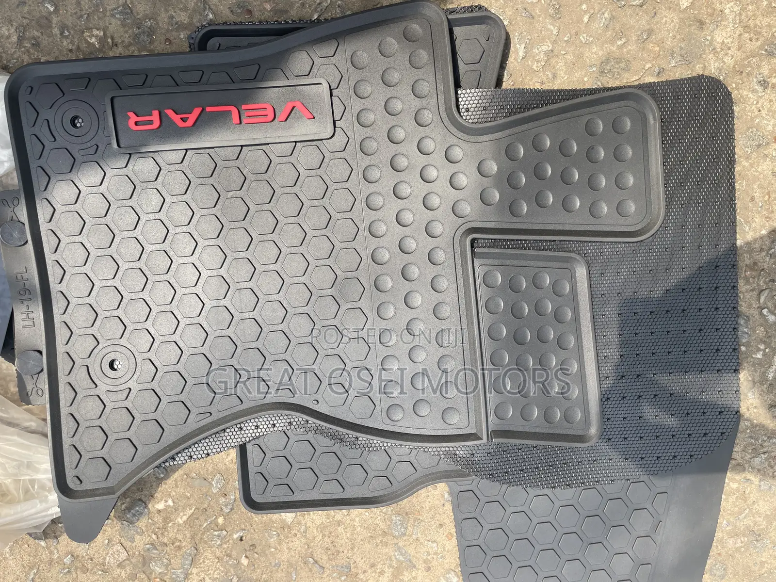 Range Rover Velar Floor Mat