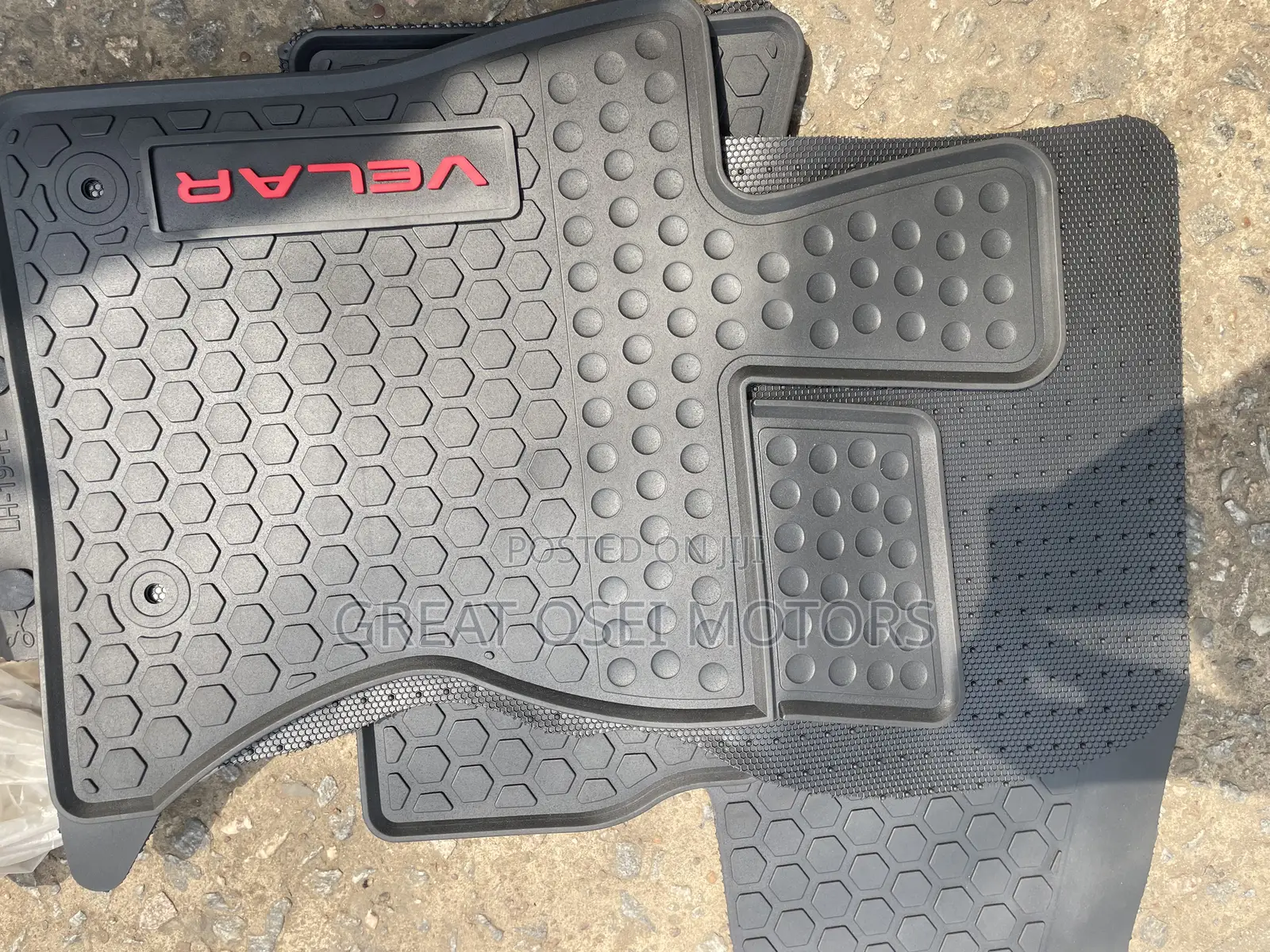 Range Rover Velar Floor Mat