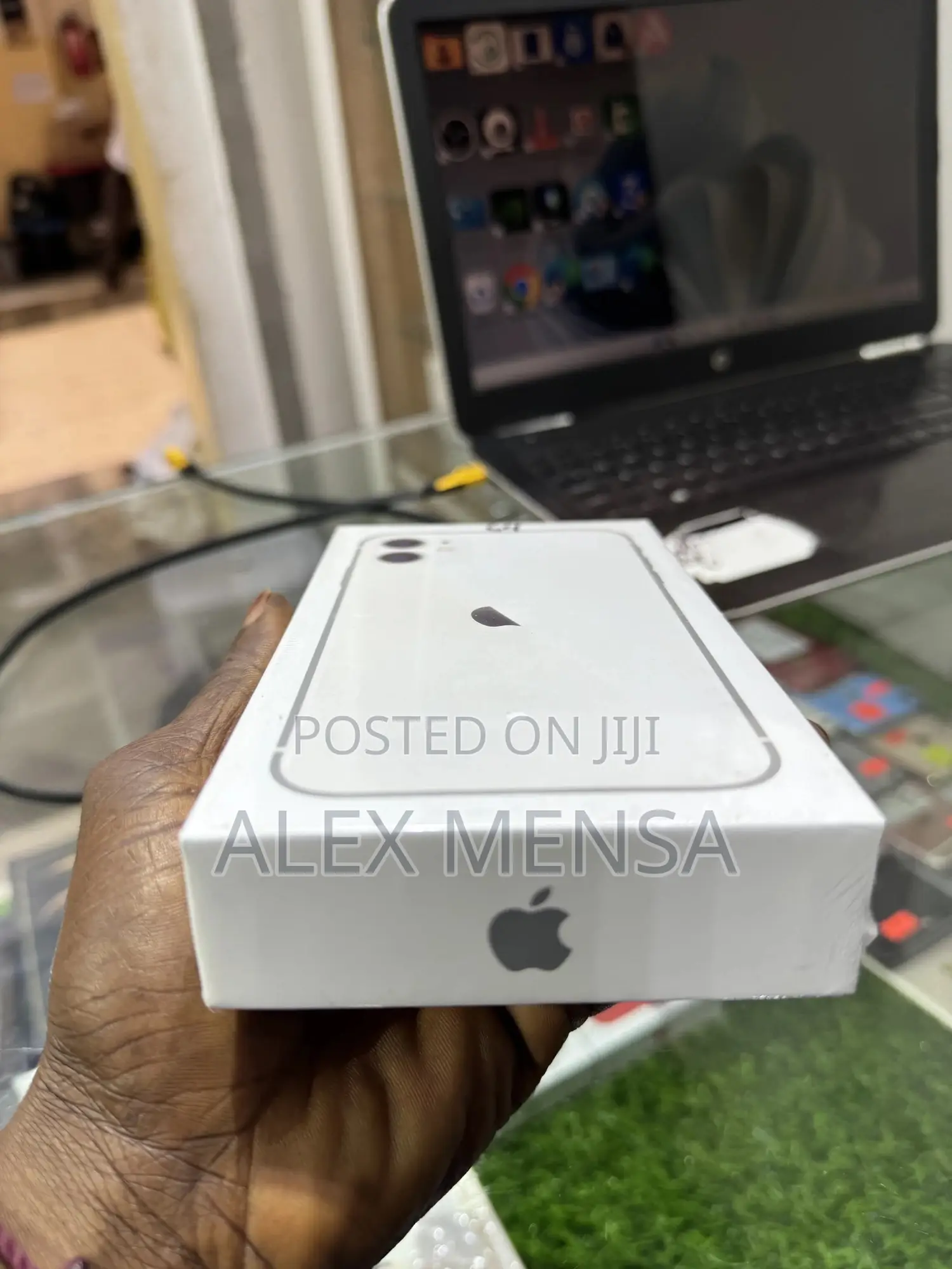 Apple iPhone 11 64 GB White