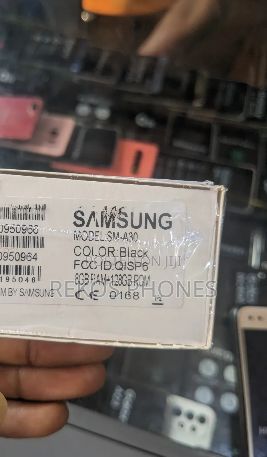 New Samsung Galaxy A30 64 GB Black