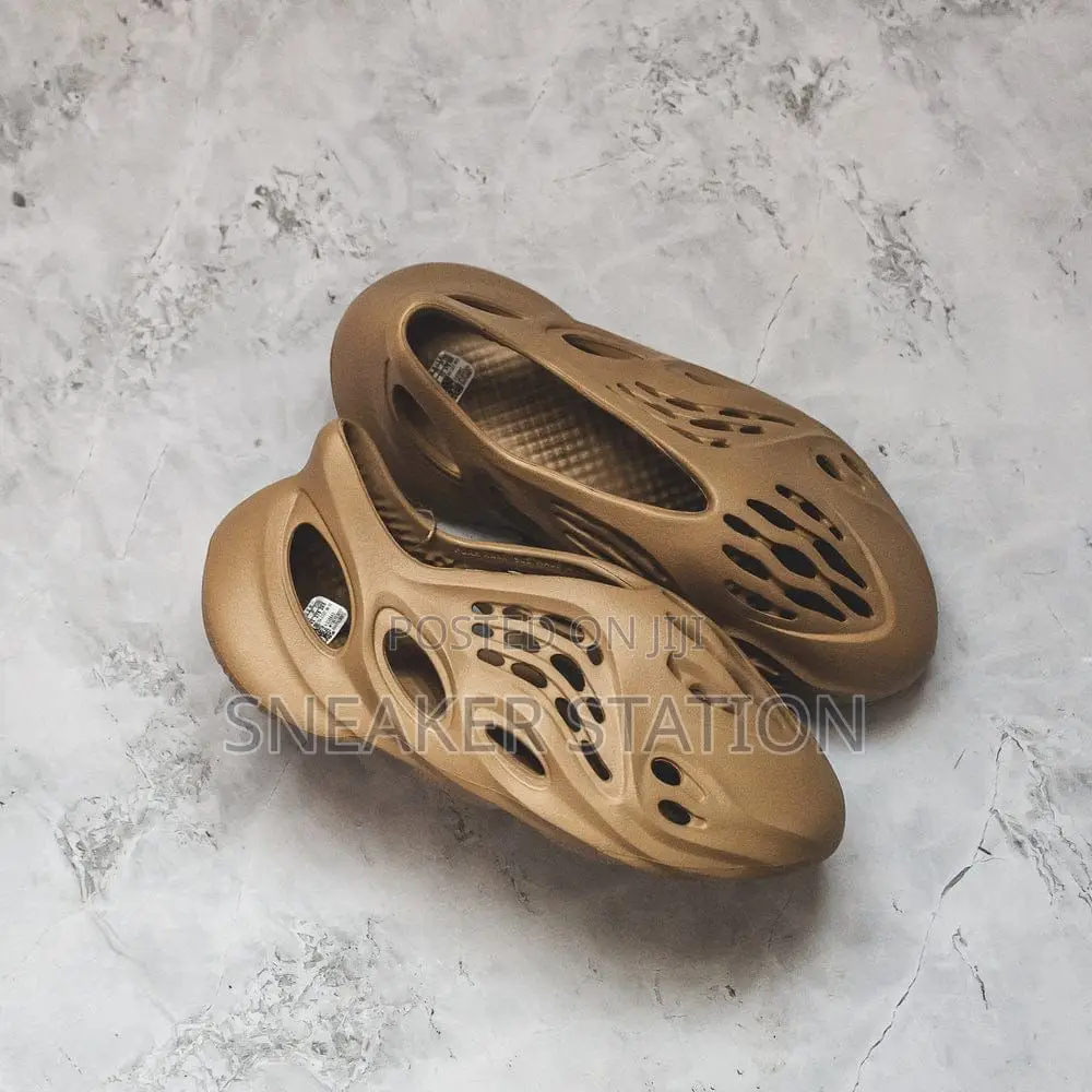 Adidas Yeezy Foam Runner Multicolored Available