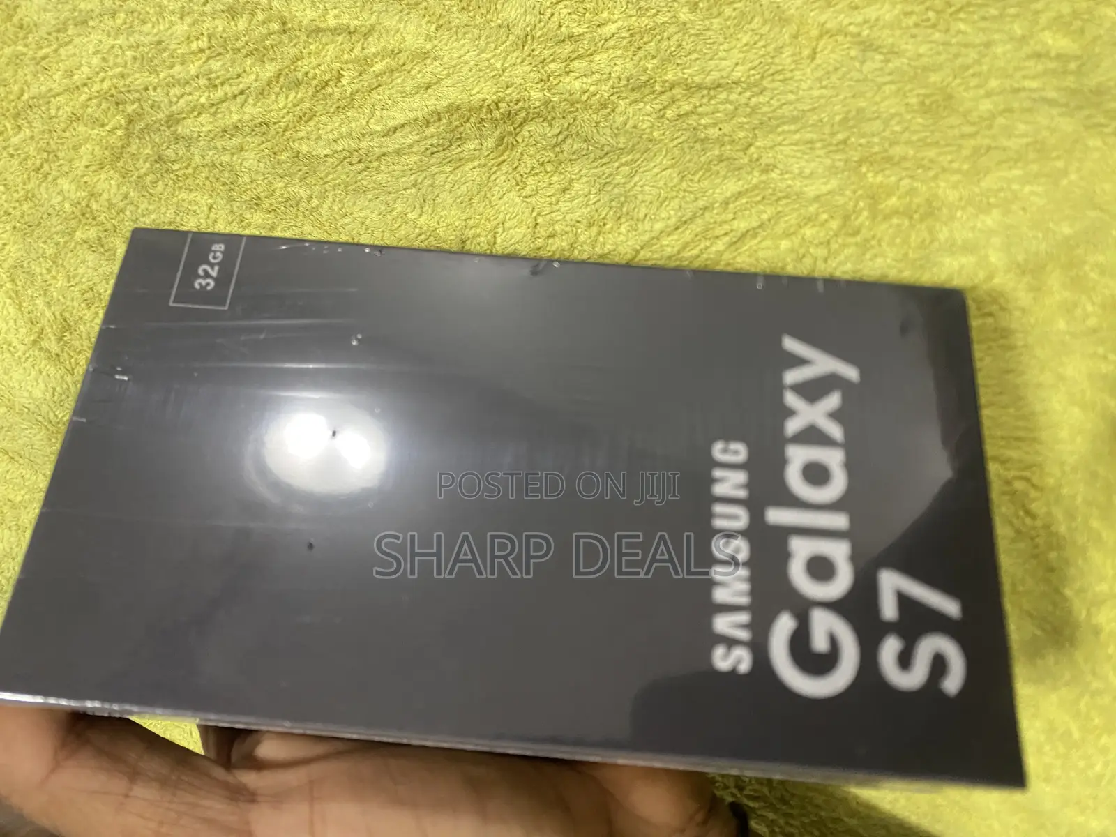 New Samsung Galaxy S7 64 GB Black