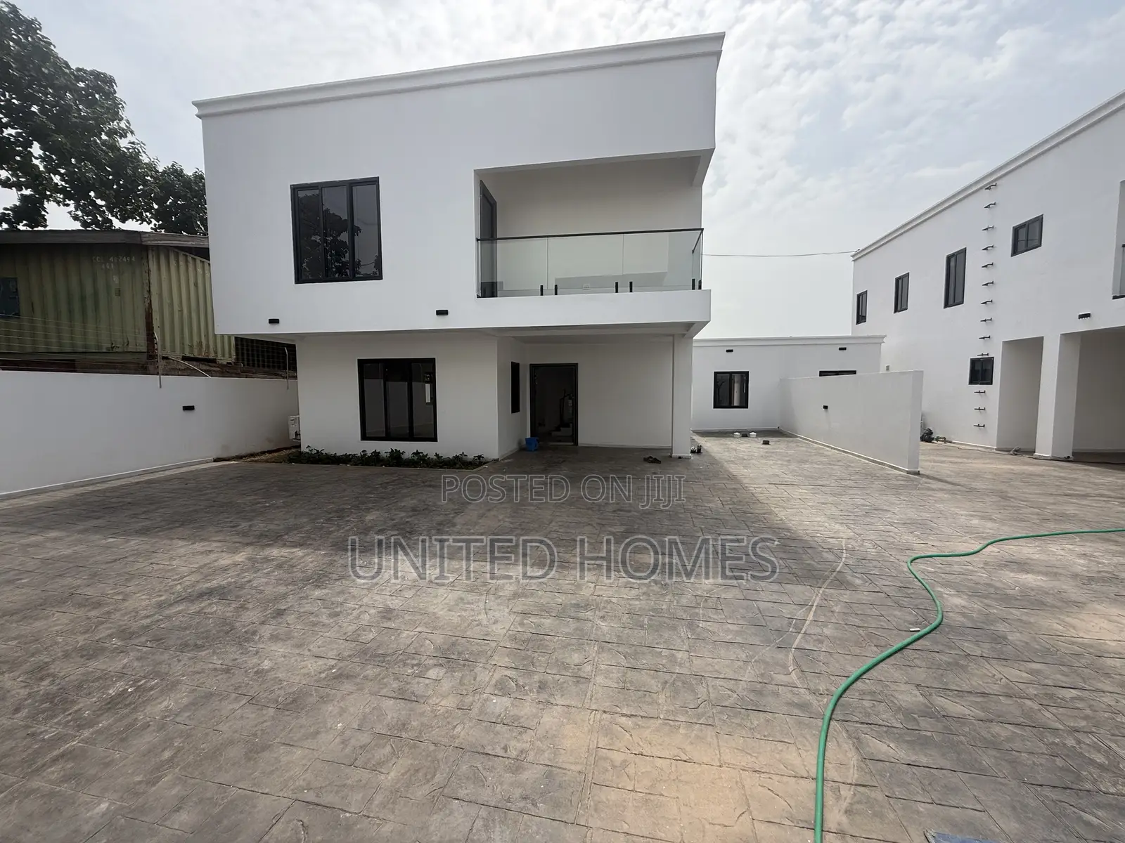 4bdrm House in East Legon for rent