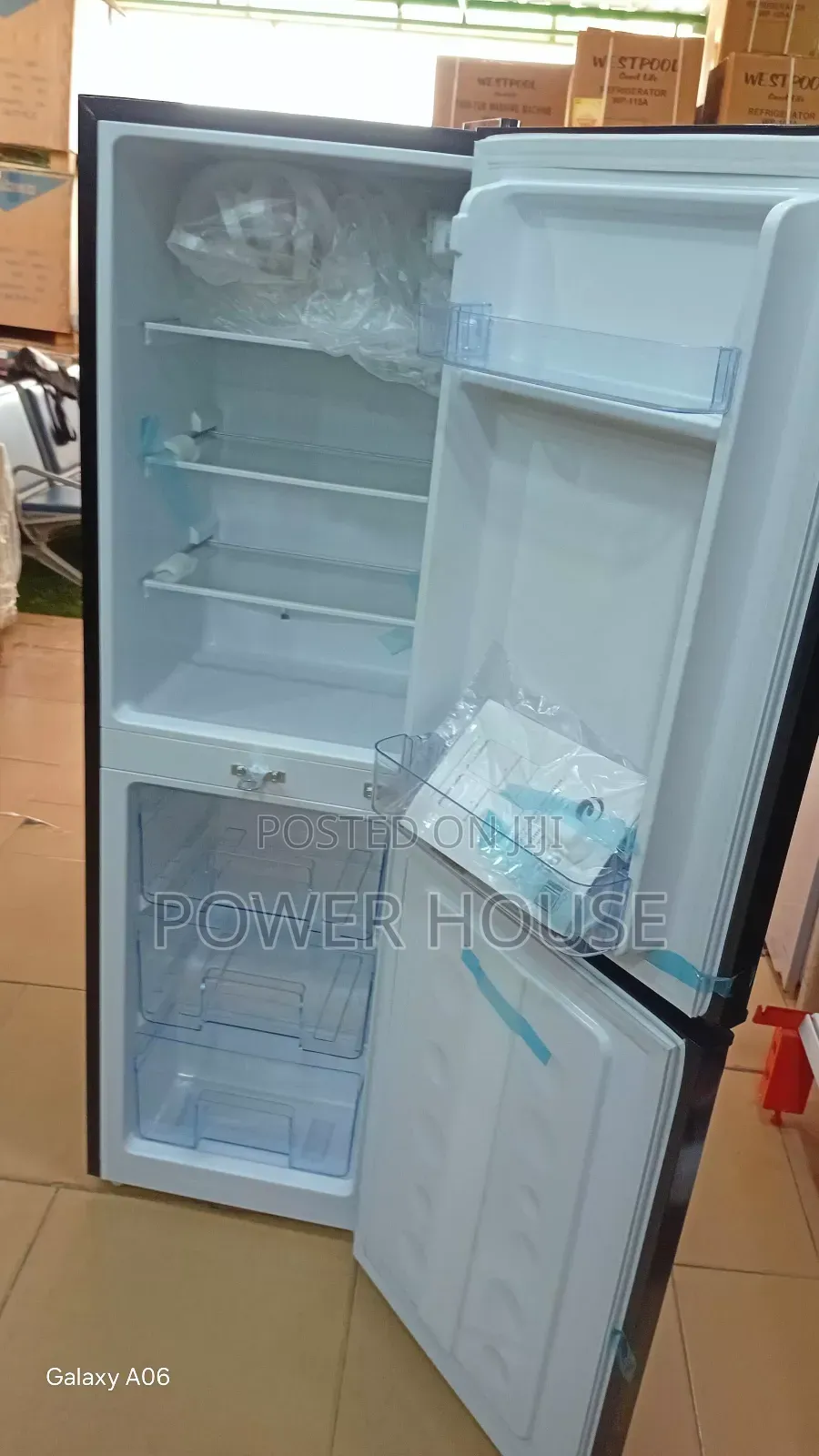 Pearl 102l Single Door Fridge With Freezer Section