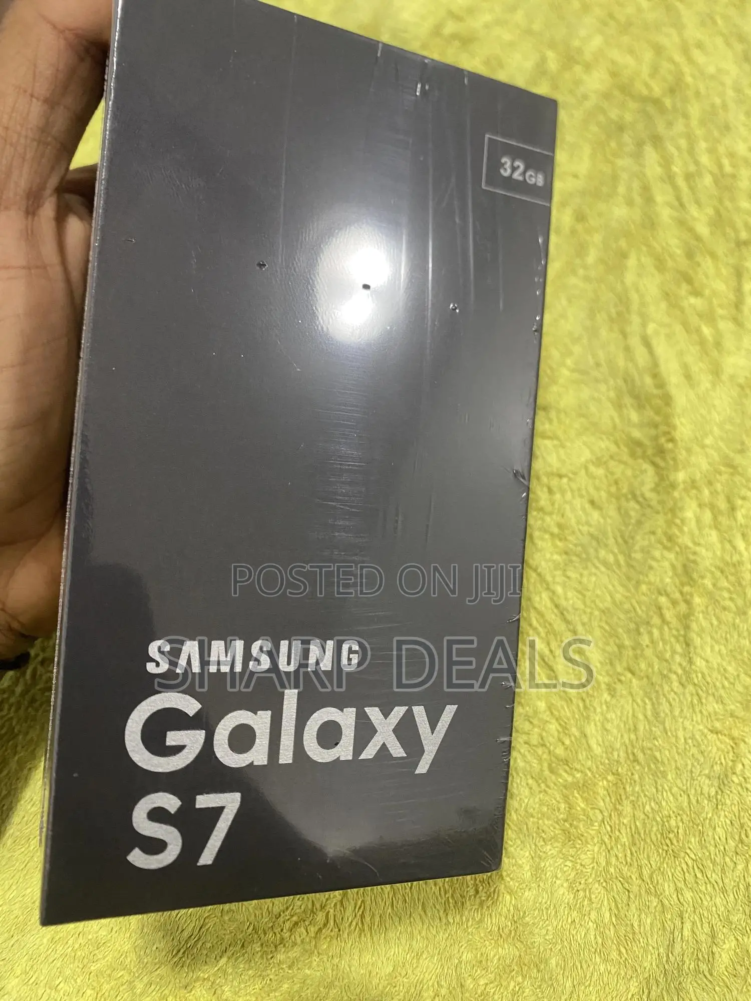 New Samsung Galaxy S7 64 GB Black