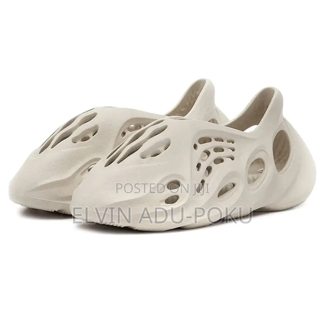 Yeezy Foam Runner in Different Colours , Swipe >