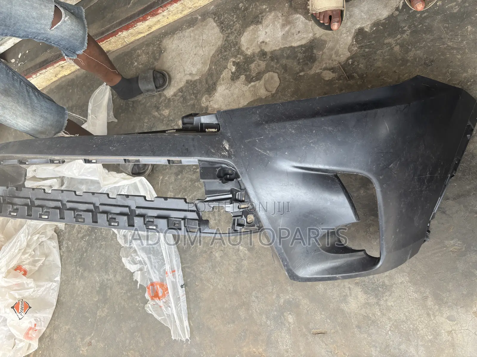 Toyota Highlander Front Upper Top Bumper 2016 2017 2018
