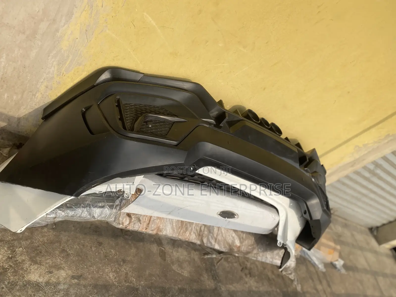 Honda Civic Turbo 2016 2017 2018 2019 Back Bumper