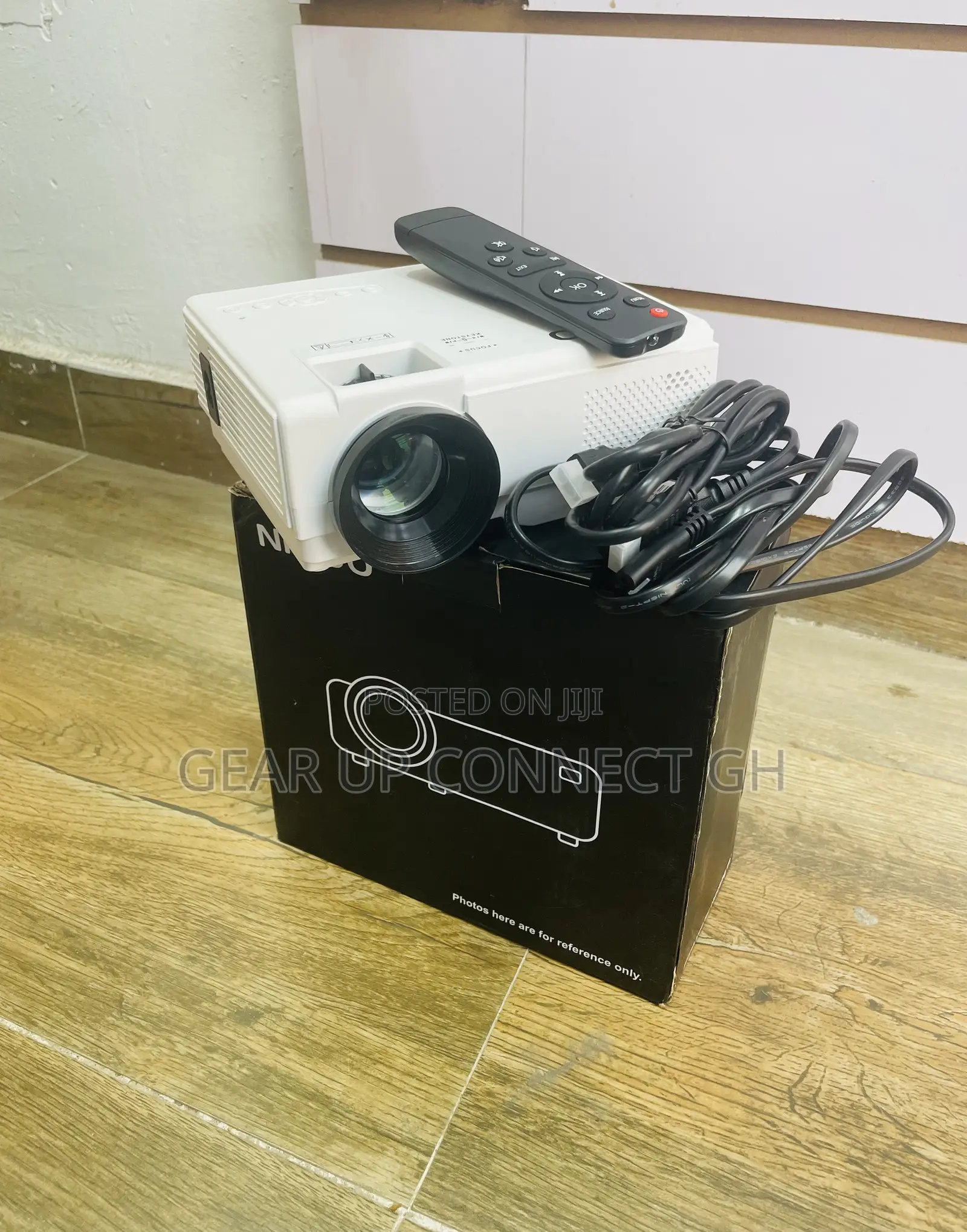 Nisoo Mini Projector