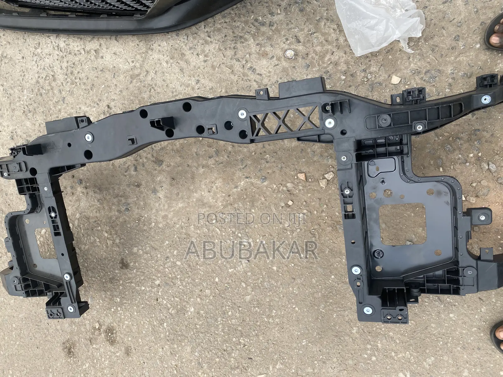 Hyundai Kona 2024 Radiator Support Available